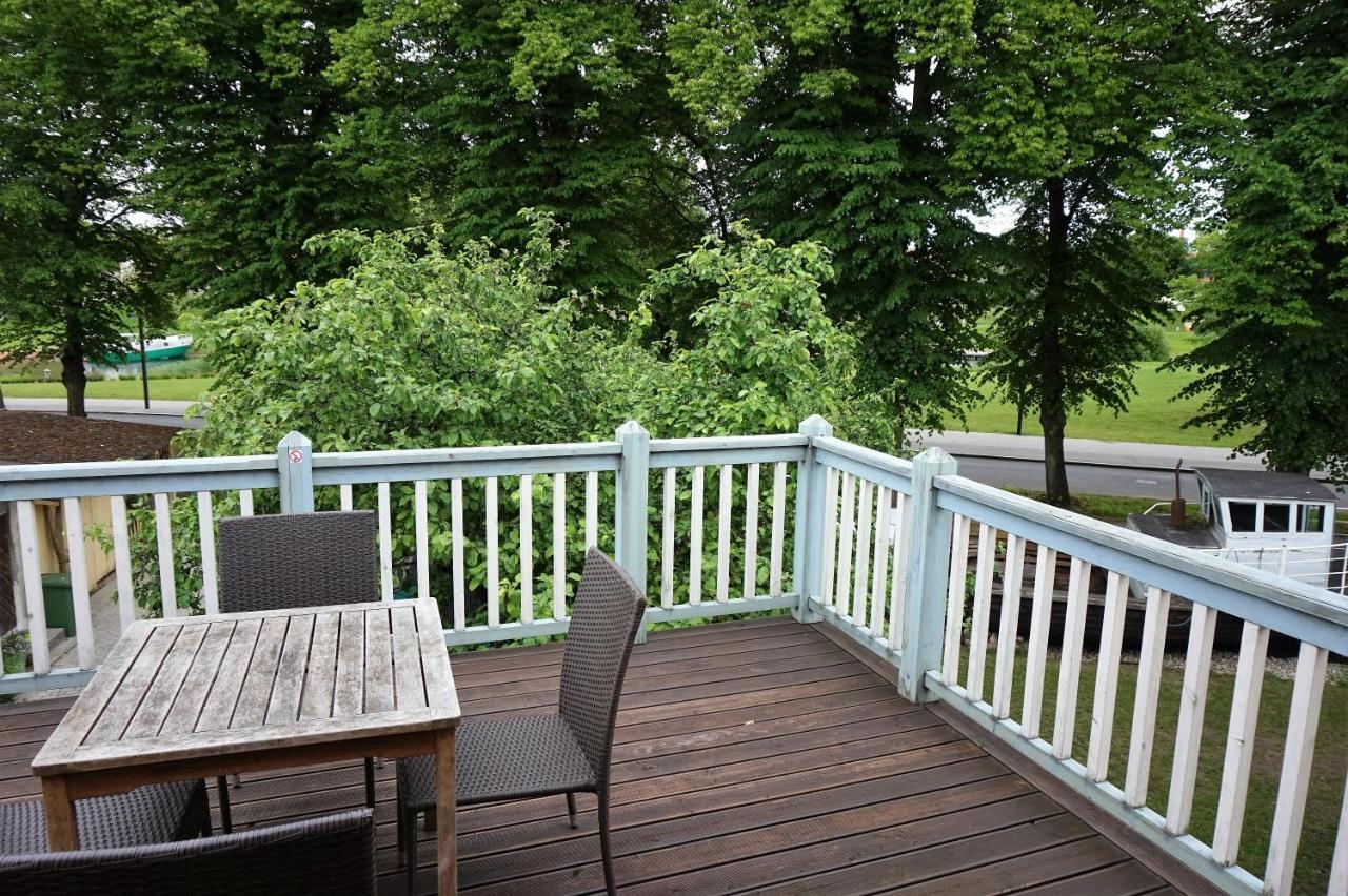 Villa Ou Apartments Parnawa Zewnętrze zdjęcie